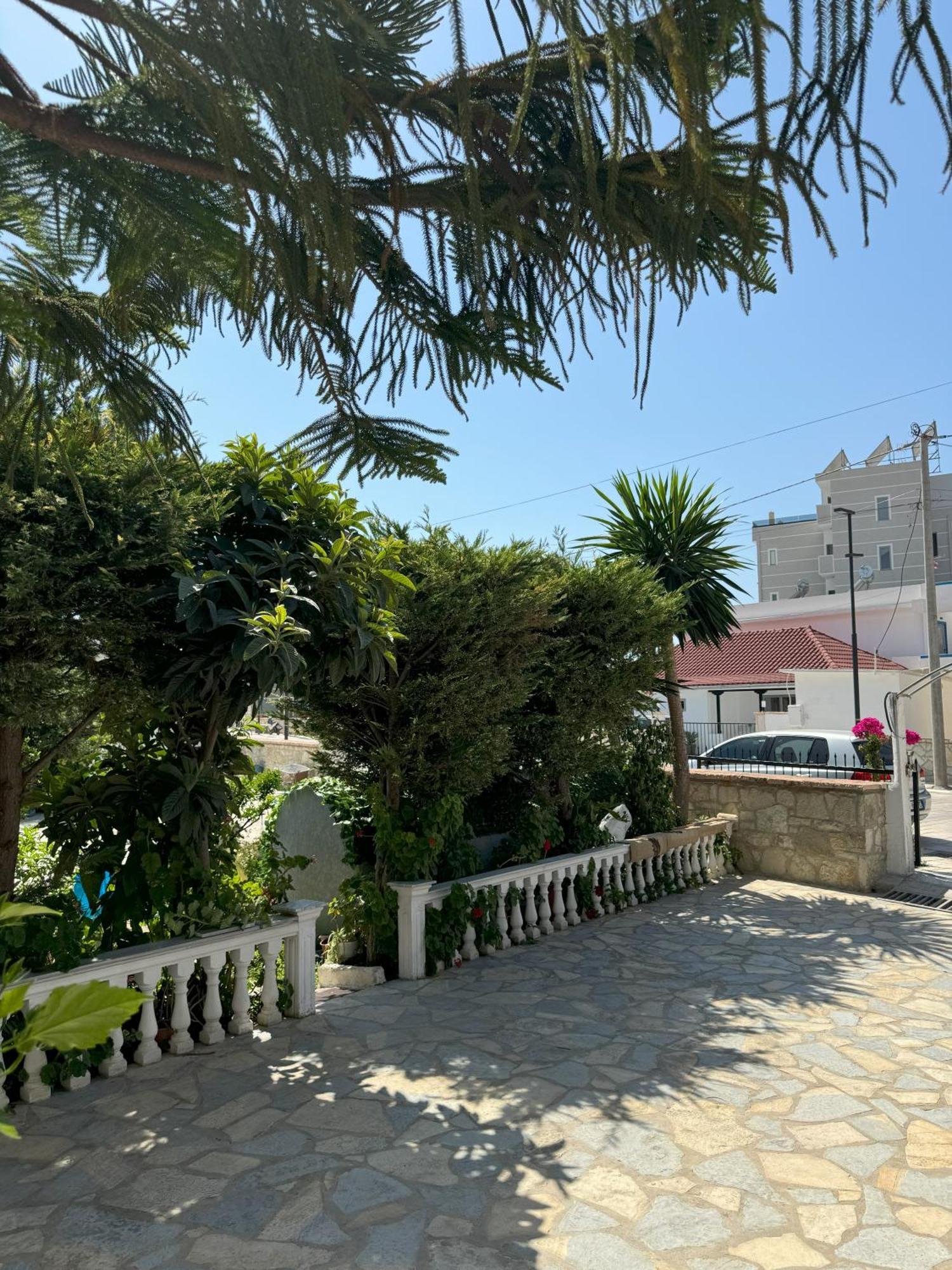 Garden Villa Veli Ксамил Экстерьер фото