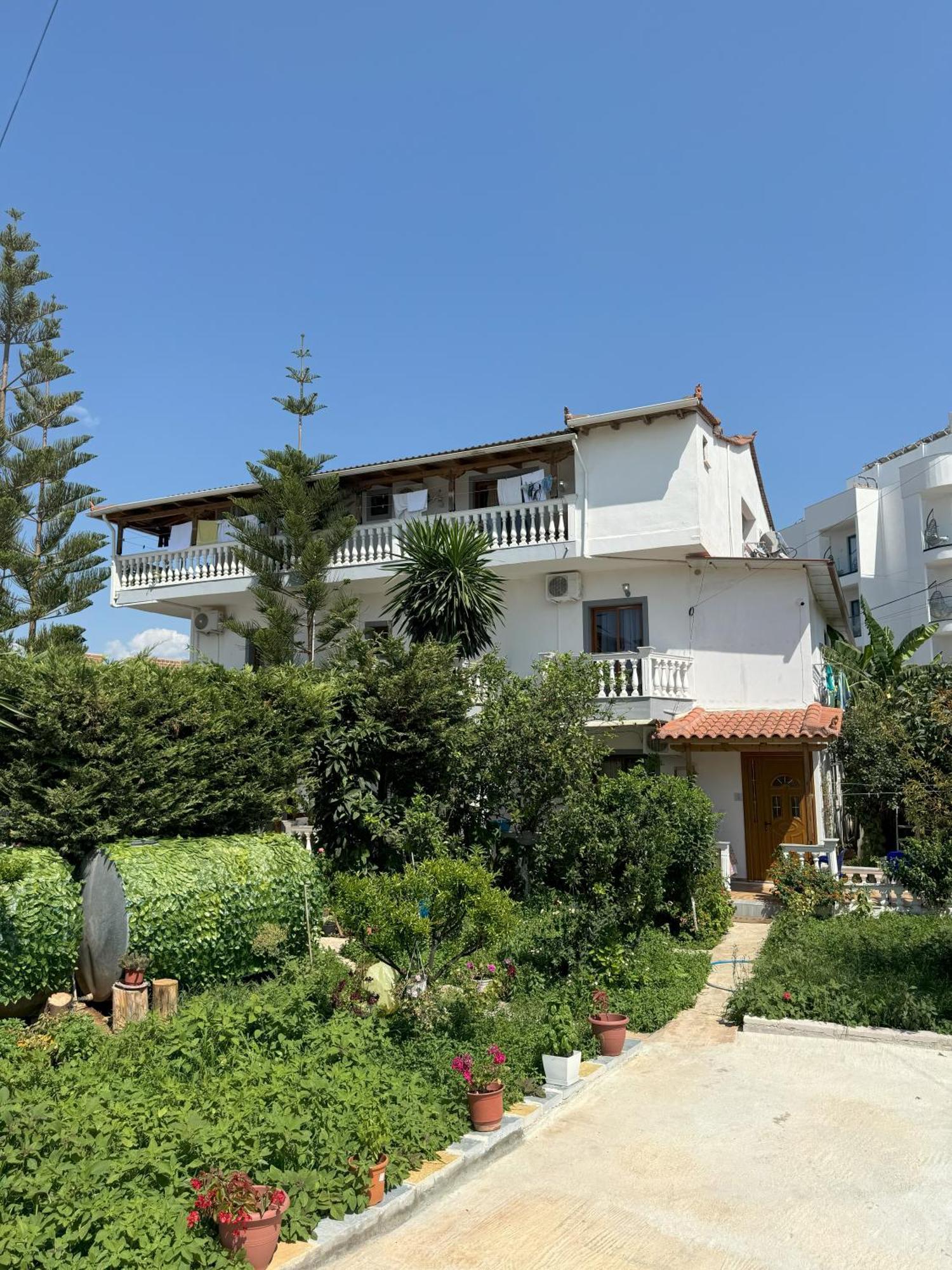 Garden Villa Veli Ксамил Экстерьер фото
