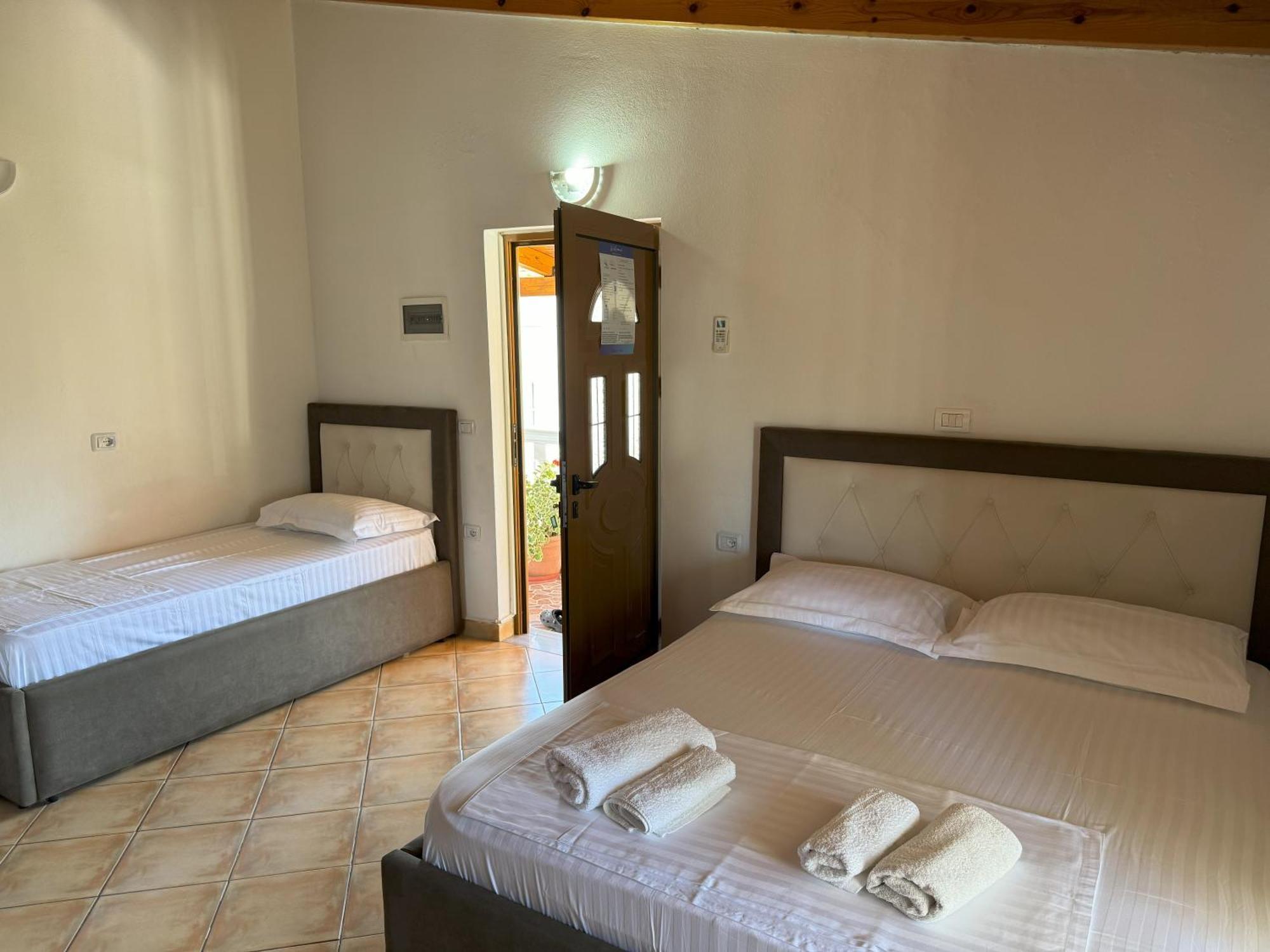 Garden Villa Veli Ксамил Экстерьер фото
