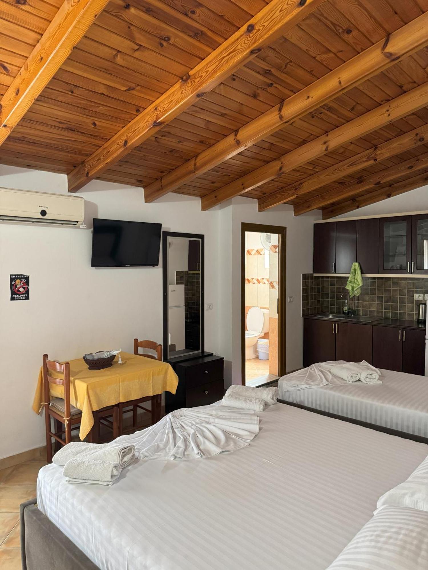 Garden Villa Veli Ксамил Экстерьер фото